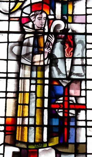 린디스판의 성 아이다노_by Leonard Evetts_photo by Lawrence OP_in the Church of St Mary in Lindisfarne_England.jpg